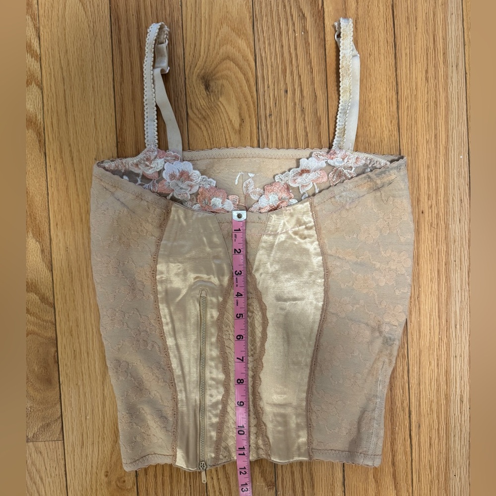 VINTAGE Pink Floral Lace Corset - Picture 5 of 5